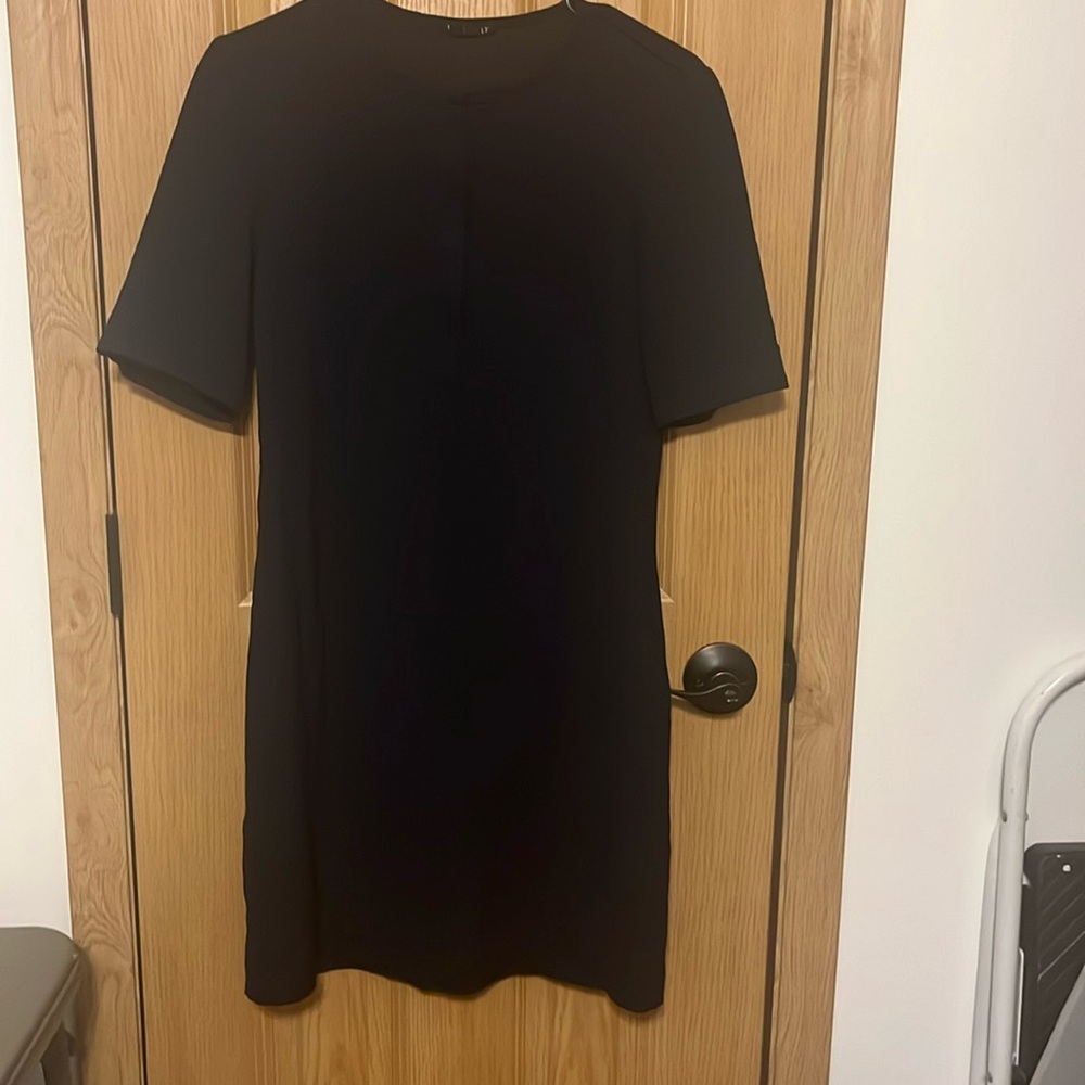 Navy blue size 8 theory dress with front zip placket